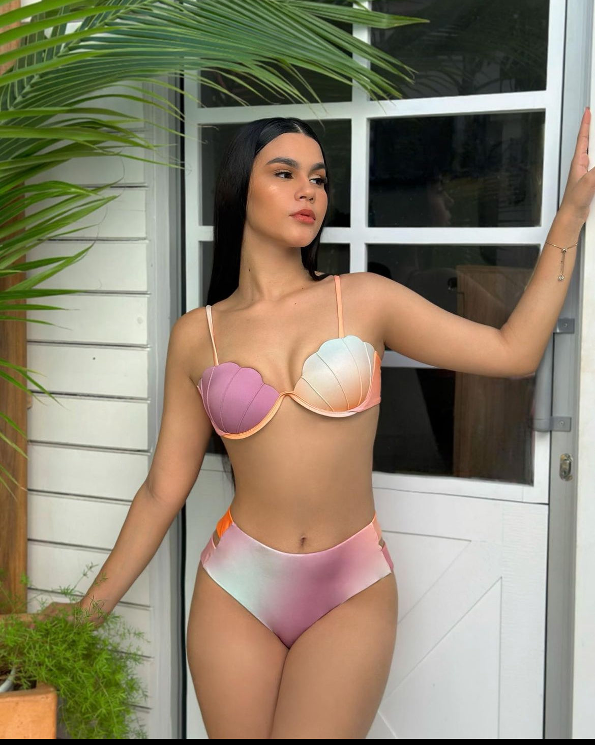 Bikini Tiki Tropicana